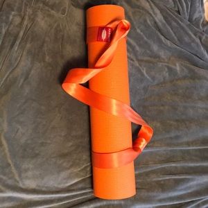 Harvey's Seatbelt Athletics Mat w/carry strap